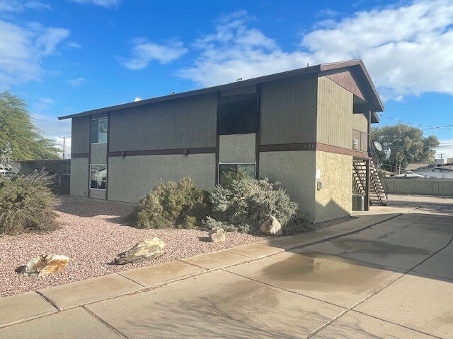 Building Photo - 851 S Horne