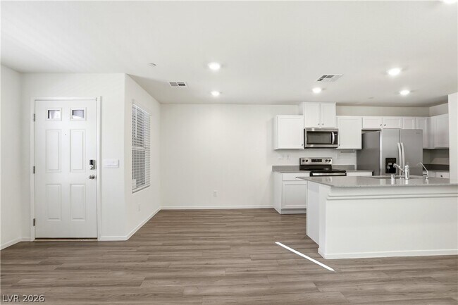 Building Photo - 6913 Stafford Hl St