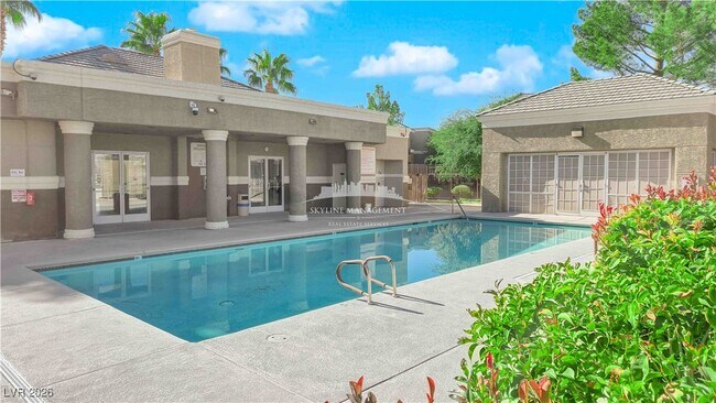 Building Photo - 8070 W Russell Rd