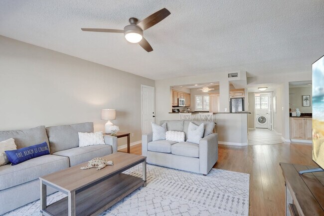 Building Photo - 1501 Chesapeake Ave