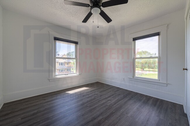 Building Photo - Beautiful 6 Bed 1 Bath Single Family Home