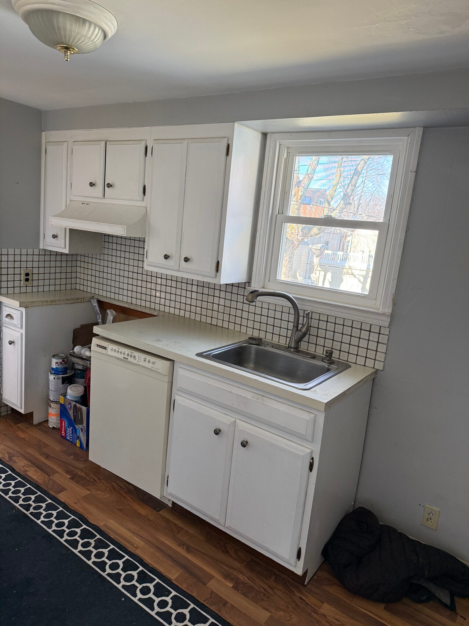 Building Photo - 26 Pinevale Ct