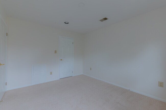 Building Photo - 2801 Pennsylvania Ave