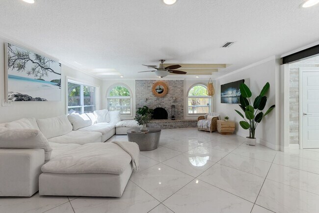 Building Photo - 501 Boating Club Rd