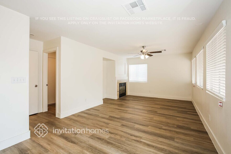 Building Photo - 5549 Johnny Holiday St