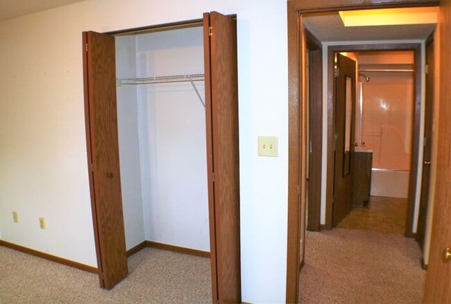 Building Photo - $1,125 | 2 Bedroom, 1 Bathroom Condo | Pet Friendly* | Available for August 1st, 2026 Move In!