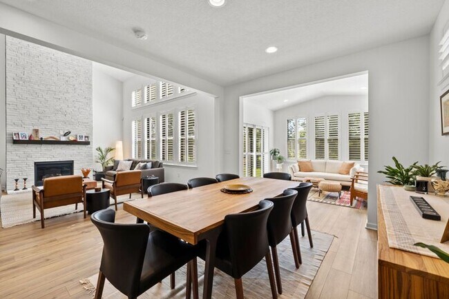 Building Photo - 8190 Smiths Cir
