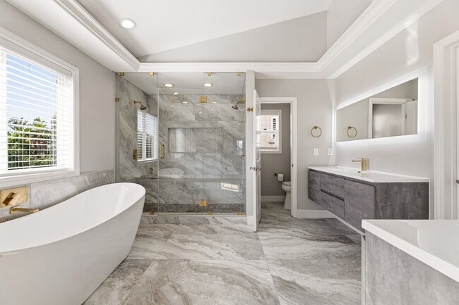 Building Photo - 1832 11th St