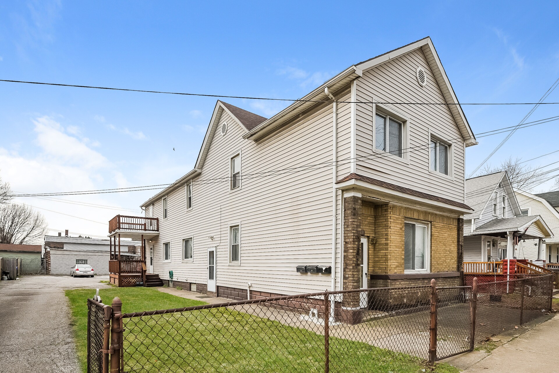 Building Photo - 1321 Buhrer Ave