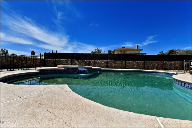 Building Photo - 4504 R J Lunn Ct