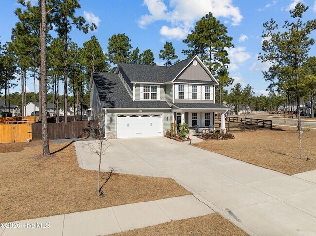 Building Photo - 217 Thistleberry Dr