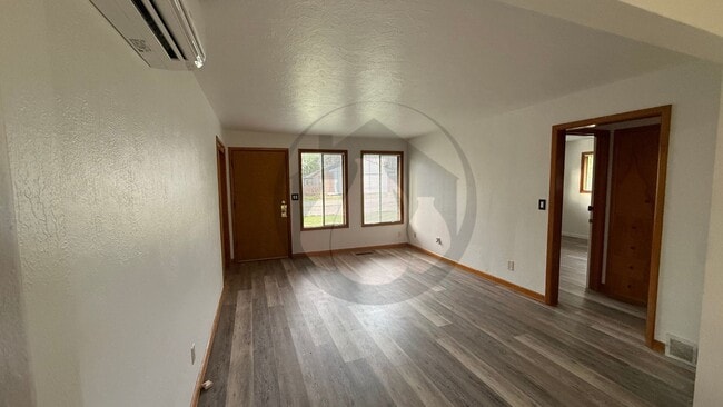 Building Photo - Buckner Duplex #2024-JOC8