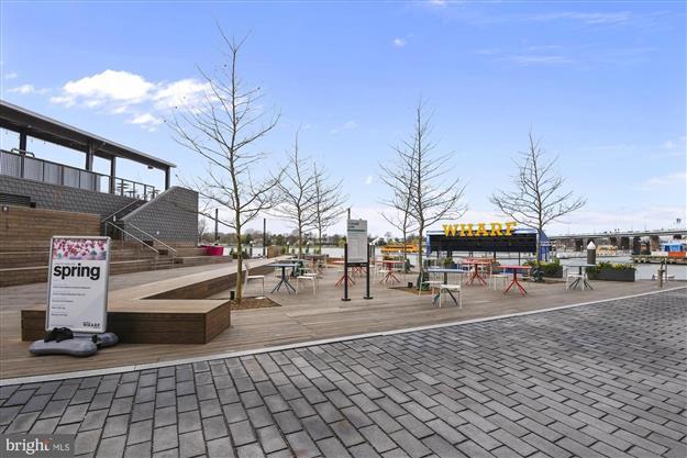 Building Photo - 800 4th St SW