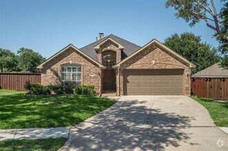 Building Photo - 2901 Osage Ln