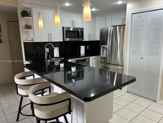 Building Photo - 3410 Coral Wy