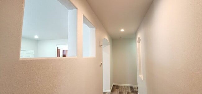 Building Photo - Single-Story 3 Bed, 2 Bath Home in Gated Double Diamond Community – Pool, Gym & 2-Car Garage