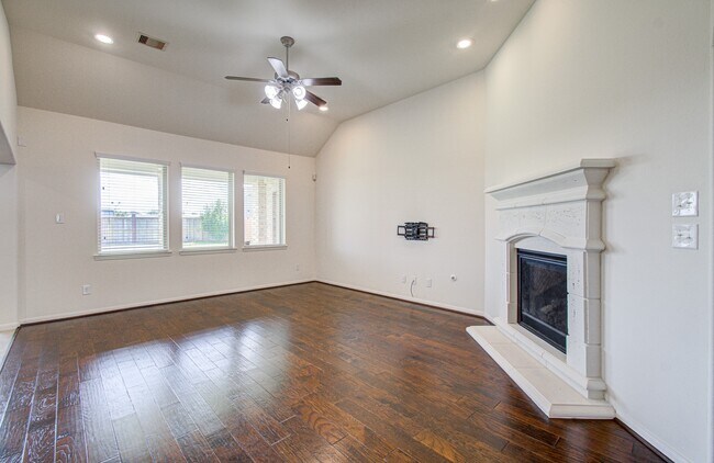 Building Photo - 26831 Marble Lakes Dr
