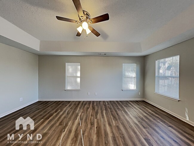 Building Photo - 3493 Riverview Chase Way