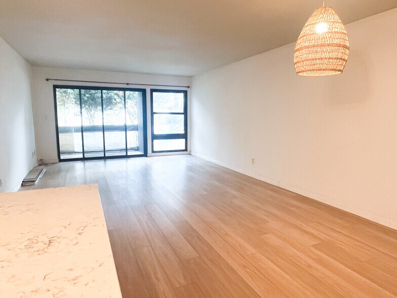 Building Photo - 7740 Redlands St
