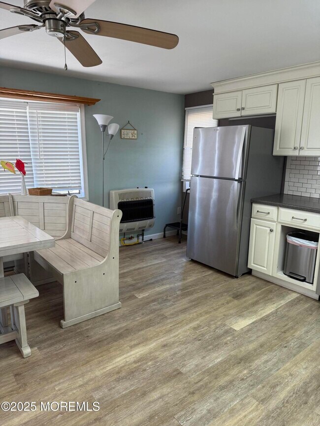 Building Photo - 34 E Beach Way