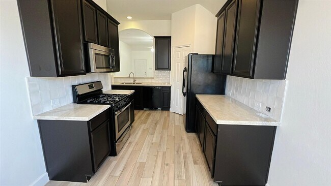 Building Photo - 15822 Lost Anchor Way Ln