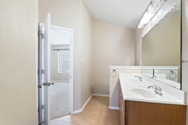 Building Photo - 1173 Landon Ln