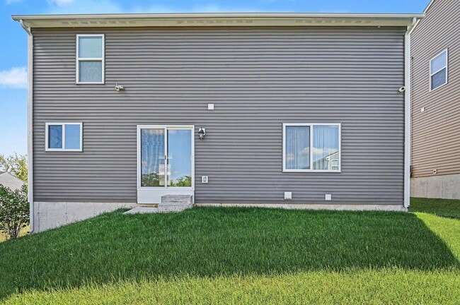 Building Photo - 2116 Penny Ln
