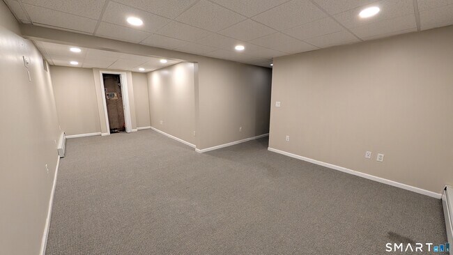 Building Photo - 166 Stevens Ln