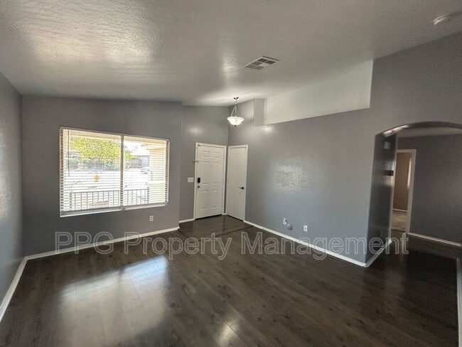 Building Photo - 15808 W Yavapai St