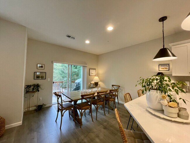 Building Photo - 9756 SW 171st Ave