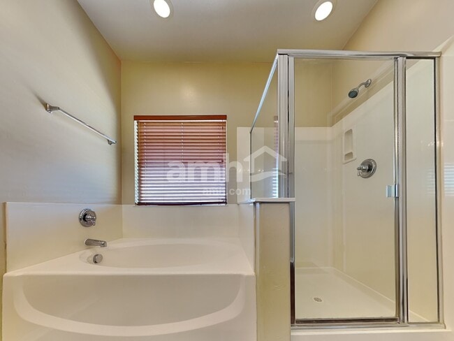 Building Photo - 12979 N Sabal Palm Way