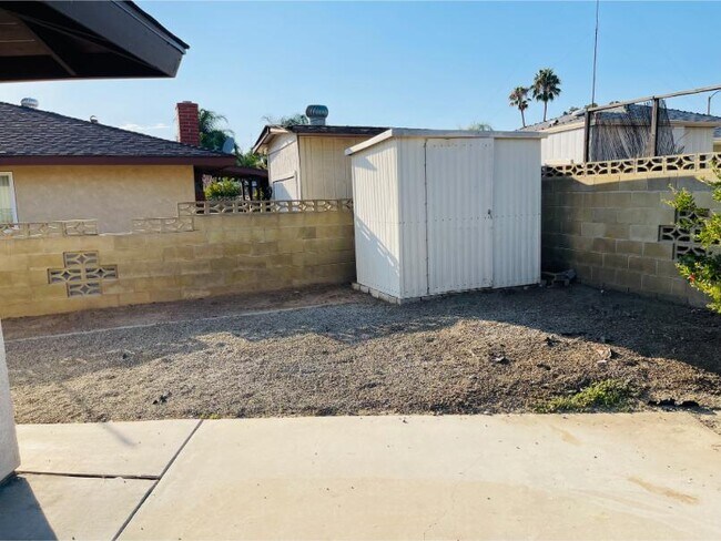 Building Photo - 678 Monterey Pl