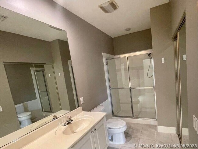 Building Photo - 2039 Tarpon Lake Way