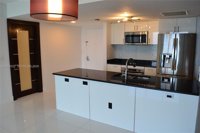 Building Photo - 50 Biscayne Blvd