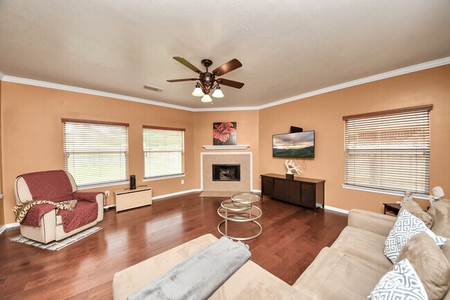 Building Photo - 8614 Riverbend Canyon Ln