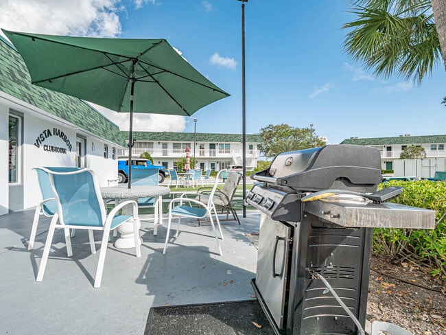Building Photo - 2800 Indian River Blvd
