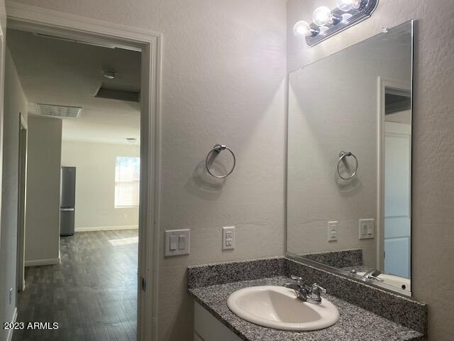 Building Photo - 840 S Parker Pl