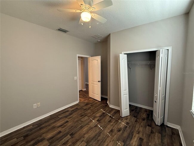 Building Photo - 5612 Aral Dr