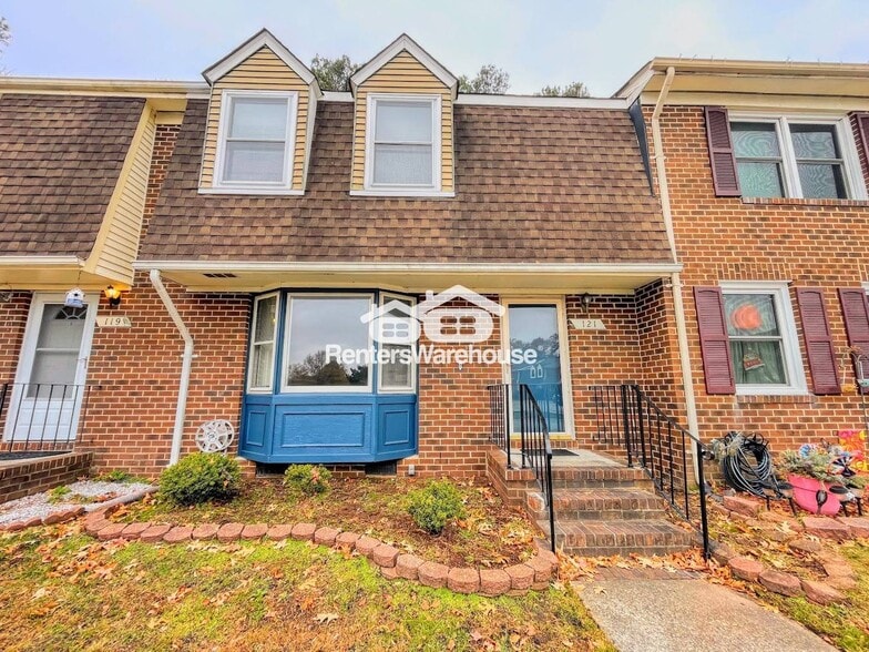 Primary Photo - 121 Charles Parish Dr