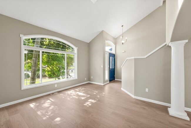 Building Photo - Spacious Sunrise Home for Rent in Puyallup...