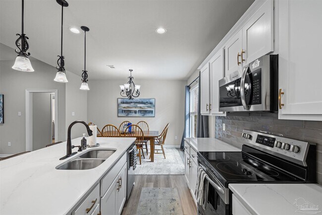 Building Photo - 4709 Sago Palm Cir