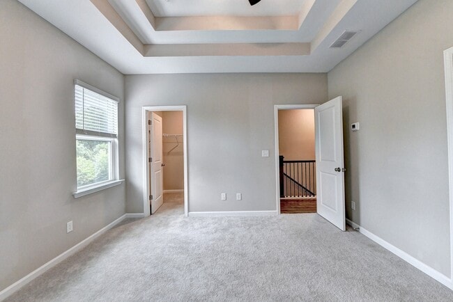 Building Photo - 4655 White St