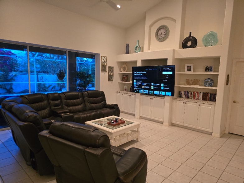 Building Photo - 4947 Cedar Oak Wy