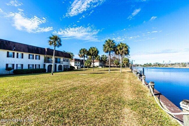 Building Photo - 1530 El Prado Rd