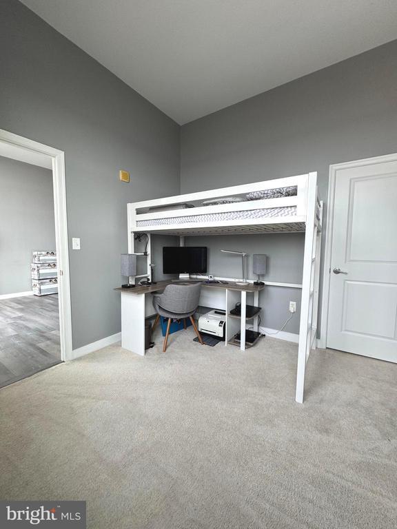 Building Photo - 157 Fleet St