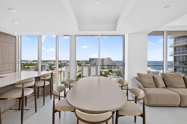Building Photo - 153 N Seabreeze Blvd