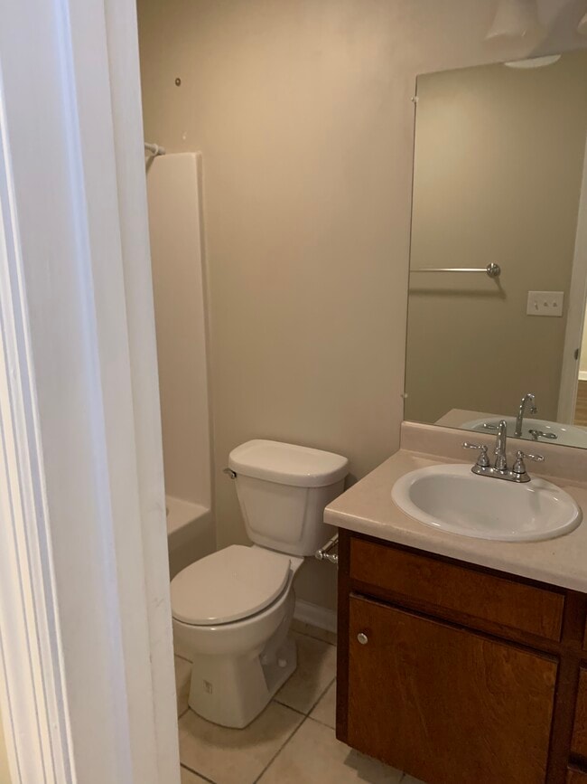 Building Photo - 1503 E College St