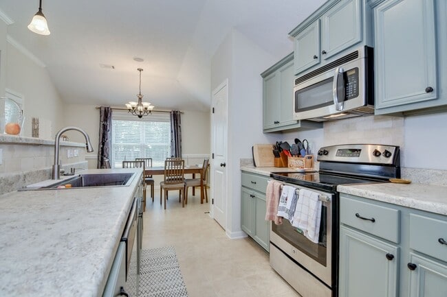 Building Photo - Beautiful Ranch in Grovetown