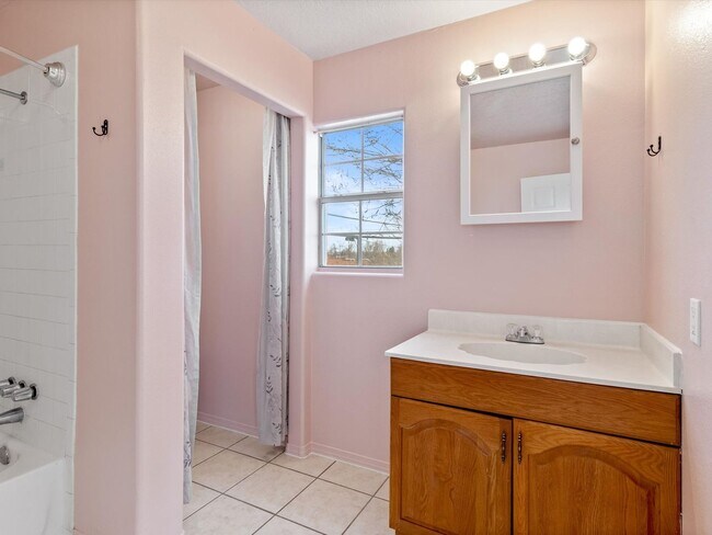 Building Photo - 1-Bed, 1.5-Bath Townhome with Balcony | Prime NW Albuquerque Location | Coming Soon | Pre-lease Now!