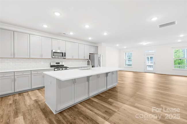 Building Photo - 2321 Creekmere Ln